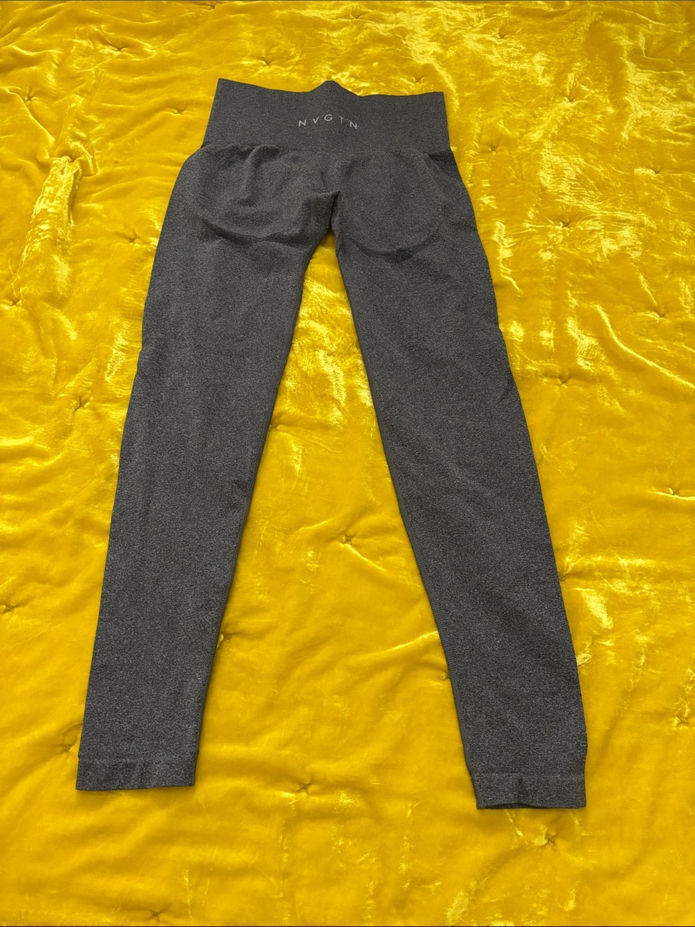 NVGTN dark grey leggings seamless athletic athleisure casual gym yoga exercise S